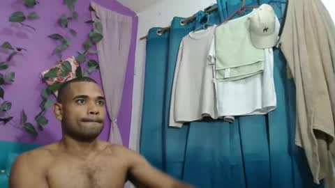 Snapshot of adonis_kodjoe chatting on 18, 5, 2026 adonis_kodjoe online show from 18, 5, 2026