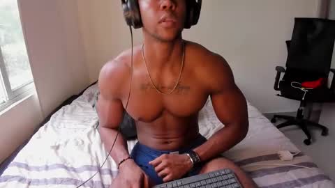 Snapshot of adonisknigh chatting on 8, 9, 2025 Adonis Knight online show from 8, 9, 2025