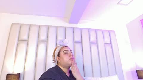 Snapshot of adreeaperez1 chatting on 23, 6, 2026 ANDREA PEREZ online show from 23, 6, 2026
