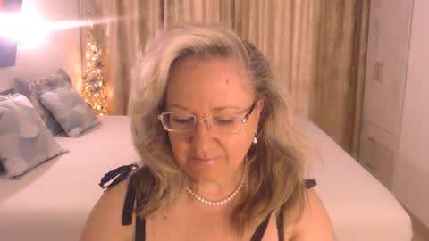 Snapshot of adrena_ chatting on 24, 5, 2026 Cryna online show from 24, 5, 2026
