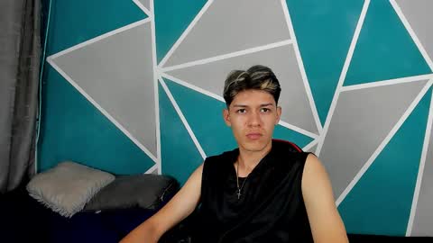 Snapshot of adrew_ledman chatting on 30, 10, 2025 Andrew online show from 30, 10, 2025