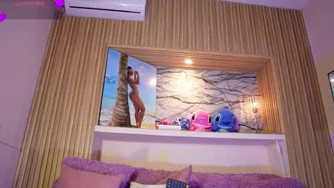 Adri crof online show from 11, 10, 2025