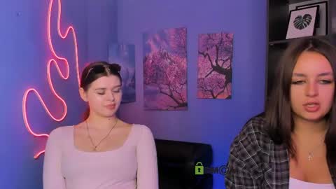 Snapshot of adri_sky chatting on 31, 7, 2026 adri_sky online show from 31, 7, 2026