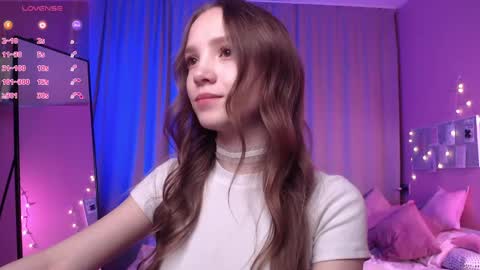 Snapshot of adria_arjona chatting on 9, 5, 2026 Eva online show from 9, 5, 2026