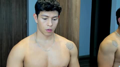 Snapshot of adrian_del_mar chatting on 2, 5, 2026 Adrian del Mar online show from 2, 5, 2026