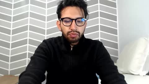 Snapshot of adrian_falcon chatting on 1, 6, 2026 Adrian Falcon online show from 1, 6, 2026