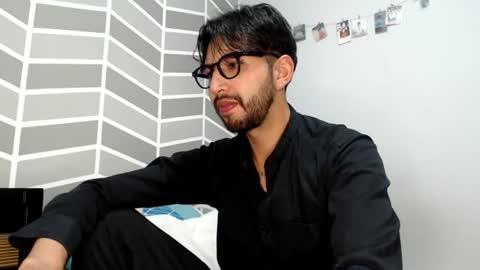 Snapshot of adrian_falcon chatting on 17, 6, 2026 Adrian Falcon online show from 17, 6, 2026