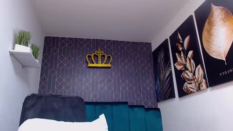   online show from 6, 3, 2025