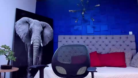 Snapshot of adrian_rae chatting on 10, 9, 2025   online show from 10, 9, 2025