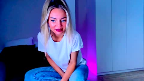 Adriana online show from 2, 2, 2025