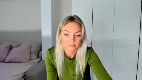Snapshot of adriana_coy_ chatting on 16, 5, 2026 Adriana online show from 16, 5, 2026
