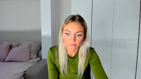 Snapshot of adriana_coy_ chatting on 16, 5, 2026 Adriana online show from 16, 5, 2026