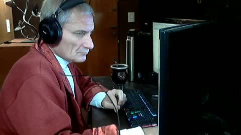 Snapshot of adrianlatino chatting on 26, 7, 2026 Adrian online show from 26, 7, 2026