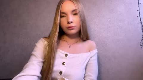 Snapshot of adriannemuldowney chatting on 16, 5, 2026 Caroline online show from 16, 5, 2026