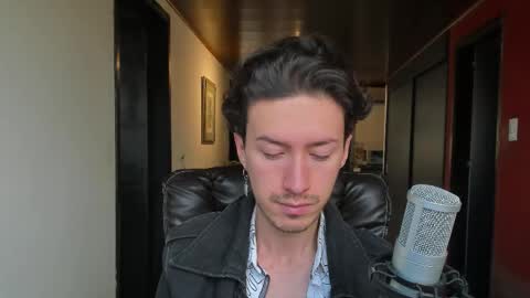 Snapshot of adrianwilliams_ chatting on 7, 11, 2025 Adrian Williams online show from 7, 11, 2025