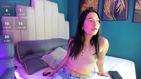 adriienne_ online show from 19, 3, 2026