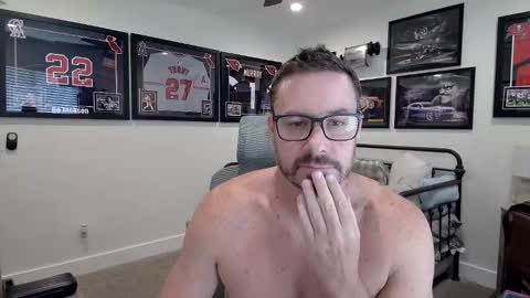 Snapshot of adventrs_fun chatting on 6, 5, 2026 adventrs_fun online show from 6, 5, 2026