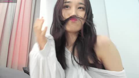 Aenie online show from 29, 1, 2025