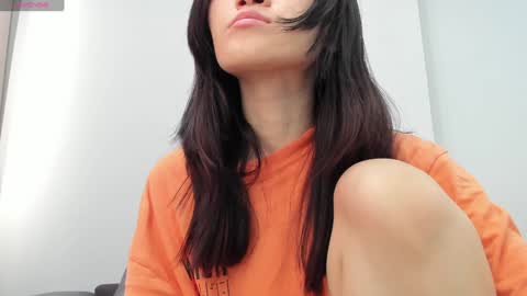 Aenie online show from 4, 2, 2025