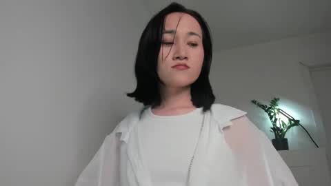 Aenie online show from 6, 1, 2026