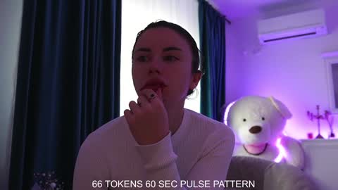 Aelia online show from 10, 1, 2025