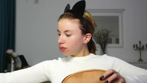 Aelia online show from 29, 9, 2025