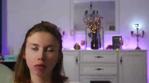 Aelia online show from 14, 10, 2025