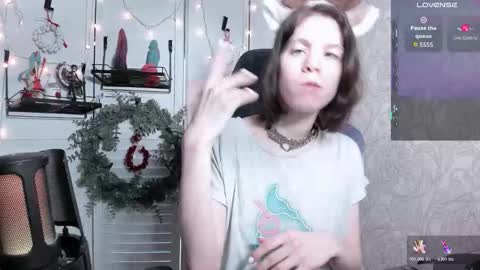 Snapshot of aesthetic_being chatting on 20, 12, 2025 Tiana online show from 20, 12, 2025