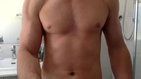 Snapshot of aestheticboy97 chatting on 28, 1, 2025 Thore online show from 28, 1, 2025