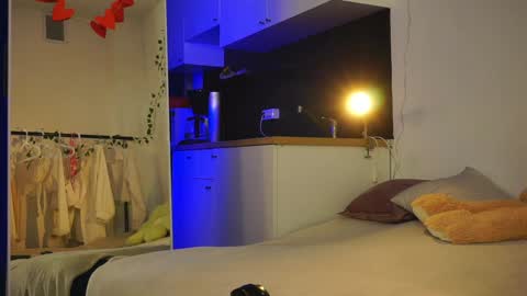 Naomi My instagram account - teasing naomi online show from 5, 12, 2024