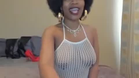 Snapshot of aficangagqueen chatting on 23, 7, 2026 AfricanSquirtQueen online show from 23, 7, 2026
