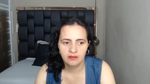 Snapshot of africa_holmes chatting on 6, 1, 2025 Africa online show from 6, 1, 2025