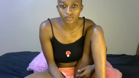 Snapshot of african_hottest chatting on 3, 3, 2025 african_hottest online show from 3, 3, 2025