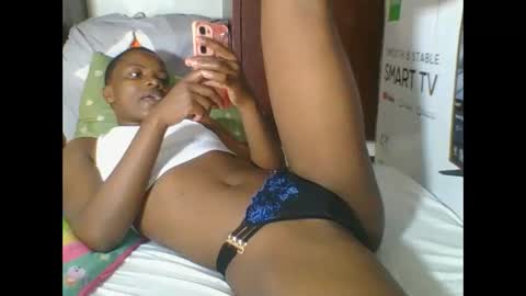 Snapshot of africanprincess24 chatting on 20, 5, 2026 PHOEBE online show from 20, 5, 2026