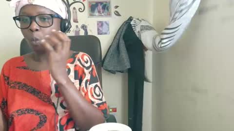 Snapshot of africanquee2 chatting on 30, 12, 2024 jackline online show from 30, 12, 2024