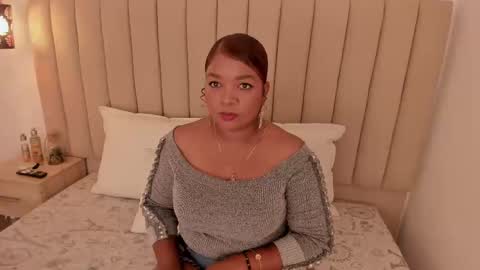 Snapshot of afrodita_de_amor chatting on 18, 9, 2025 Vr. online show from 18, 9, 2025