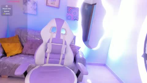 afrodita_rouss online show from 18, 3, 2026