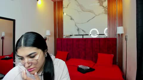 Afrodita Chery y Hermione online show from 4, 3, 2025