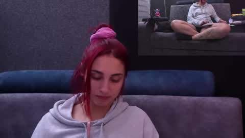 Agata Collinss online show from 4, 12, 2025