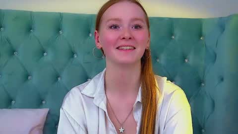 AgataFoxley online show from 8, 6, 2026