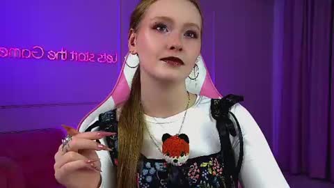 AgataFoxley online show from 20, 6, 2026