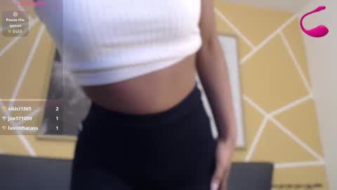 agatha_amaya online show from 25, 10, 2025