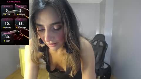 Snapshot of agatha_brooks_t chatting on 15, 9, 2025 AGATHA online show from 15, 9, 2025