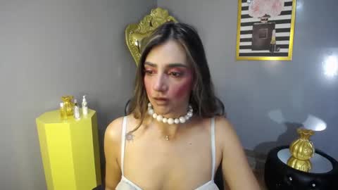 Snapshot of agatha_brooks_t chatting on 1, 11, 2025 AGATHA online show from 1, 11, 2025