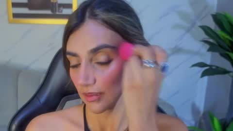 Snapshot of agatha_brooks_t chatting on 29, 4, 2026 AGATHA online show from 29, 4, 2026