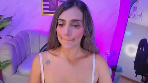 Snapshot of agatha_brooks_t chatting on 21, 7, 2026 AGATHA online show from 21, 7, 2026