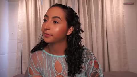 Snapshot of agatha_collinss chatting on 17, 9, 2025 Val inst agatha clls online show from 17, 9, 2025