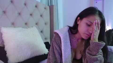 Erika for you online monday to saturday 7am a 2pm Gmt-5 Colombia Time online show from 23, 1, 2025