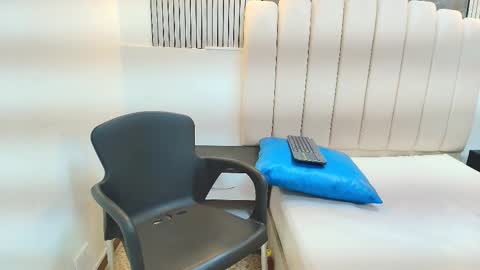 AGATHA online show from 14, 1, 2026