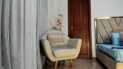 Agathaa white online show from 18, 9, 2025